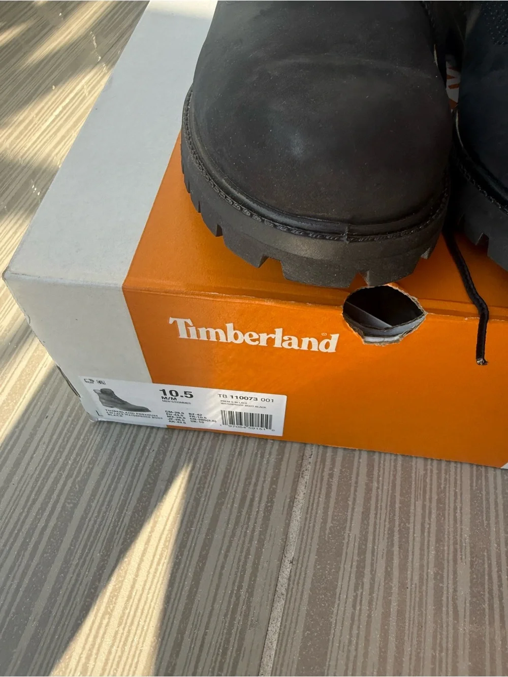 Timberland Men’s 6-Inch Premium Waterproof Boots - Black brand new size 10.5 men